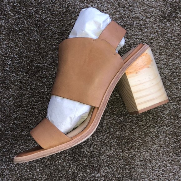 WAL & PAI Shoes - WAL & PAI ELK Sandal Size NIB